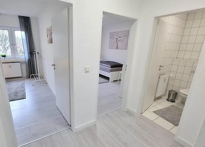 Apartment -cs24- 5 With Balcony - Il01