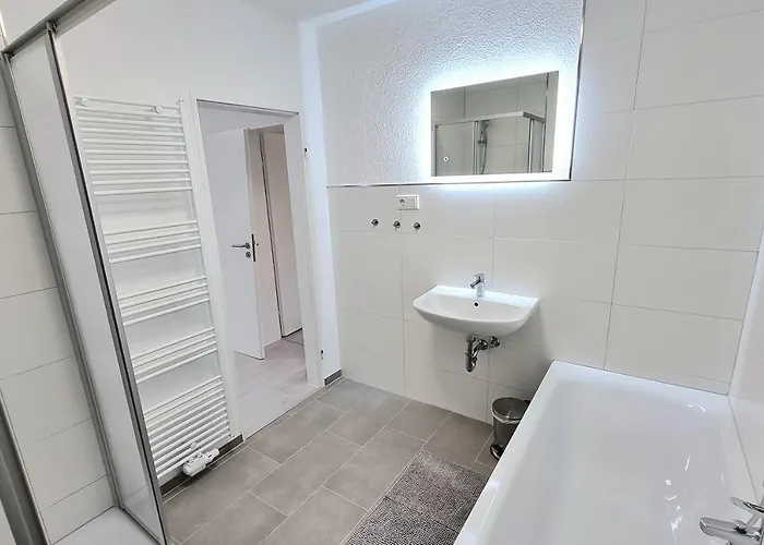 Apartment -cs24- 5 With Balcony - Il01